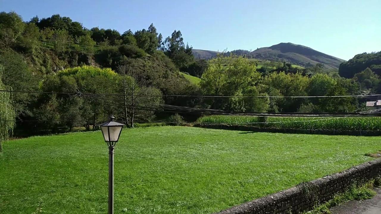 La Fuentona De Ruente Hotel Buitenkant foto